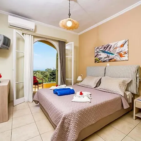Nisaki Sleeps 8 Pool Air Con Wifi Nisaki (Corfu)